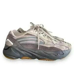 Adidas Yeezy Boost 700 V2 Tephra